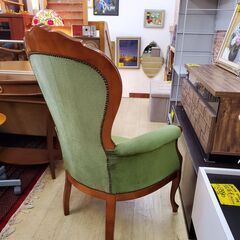 アンティーク家具 猫脚 彫刻細工 リビングチェア ハイバック ライトグリーン×ブラウン◆幅72㎝×奥行65㎝×高さ108㎝ 検) ロココ 姫系 ロイズ アンティークス ITALY イタリア★近隣配送無料 買取帝国 朝霞店の画像