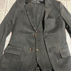 メンズ  スーツ 新品未使用(Mサイズ) 5/4-5/6まで
