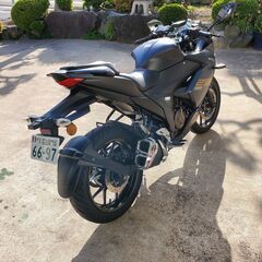 ワンオーナー　特注前後ドラレコD-ride搭載車両　スズキ　ジグサーSF250 2021年式　マッドブラック 走行距離　2,092ｋm　グリップヒーター　ETC　QI充電スマホホルダーの画像