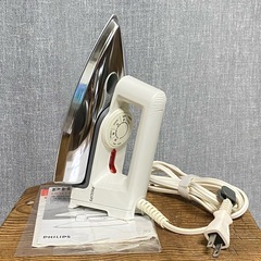 フィリップス 白いボディのドライアイロン