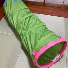 トンネルの遊具