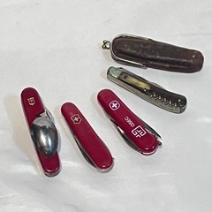 スイスアーミーナイフ　4つの画像