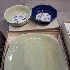 和皿 湯飲み セット売りの画像