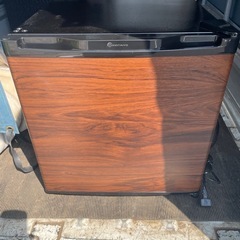 ウィンコド 1ドア冷凍庫 TH-32LF1-WD 32L 2020年製