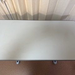 昇降式デスクの画像