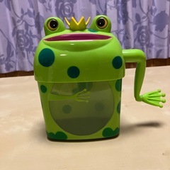 カエルのシュレッダー