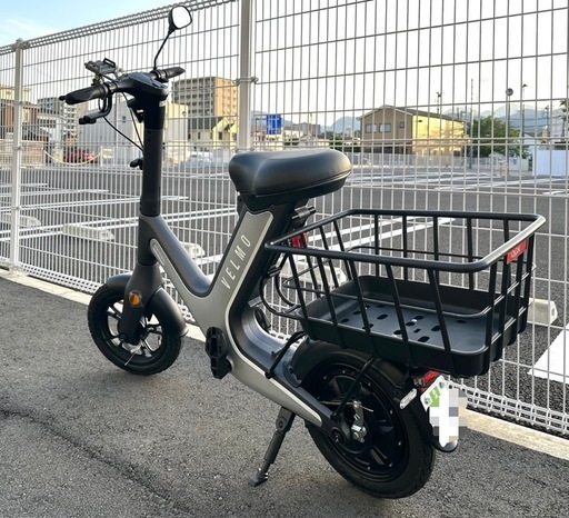 ほぼ新品未使用！予備バッテリー有り！特例特定小型原付VELMO