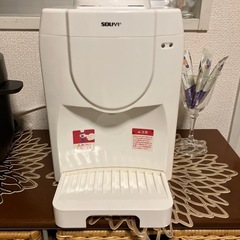 卓上ウォーターサーバーの画像