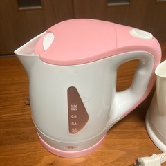 ケトル2個の画像