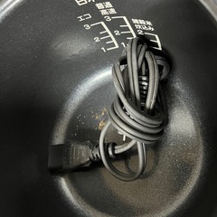 ヤマダ電機 マイコンジャー炊飯器 NRC -M05H1 3合炊き 2021年製の画像