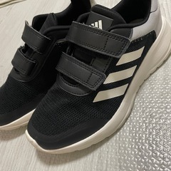 adidas スニーカー　20cm