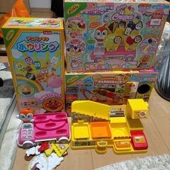 アンパンマン おもちゃ 3点 新品のボウリング 中古ドキンちゃんのクレープ屋 ハンバーガー屋の画像