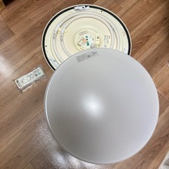 シーリングライト　電球付き　6〜8畳