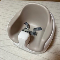 BUMBO ベビーチェア