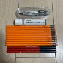 最終値下げ！【新品】ノート３冊　コンパス　水のり　プーマ・トンボ鉛筆など　１０点セットの画像