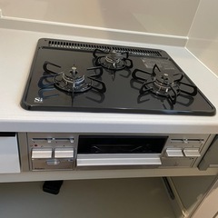 ビルトインガスコンロ　
レンジフード