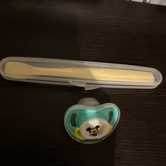 中古　ベビー用スプーン・おしゃぶり