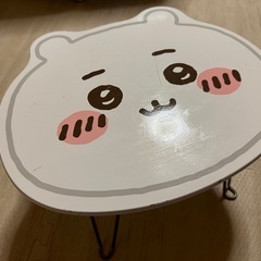 ちいかわ子供用ミニテーブルの画像