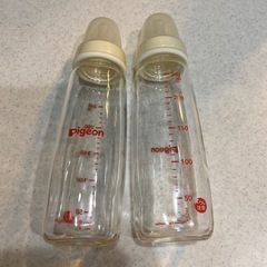 【受け渡し予定者が決定いたしました】哺乳瓶　4本　+らくらくミルクアタッチメントの画像