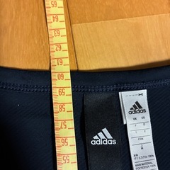 adidas ジュニア用　スポーツウェアの画像