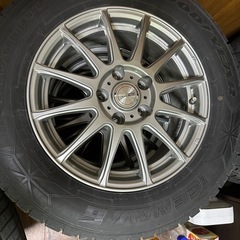 アルファードのスタッドレスタイヤ215／65r16