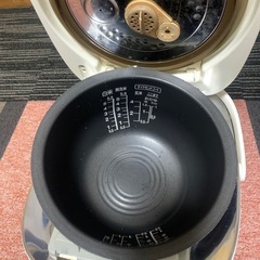 TOSHIBA  高圧IH 炊飯器1.0Lの画像