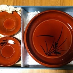 お盆と菓子皿・茶托セット