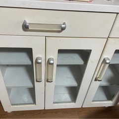 食器棚
