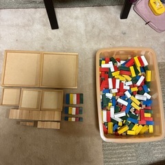 決まりました　大量の積み木