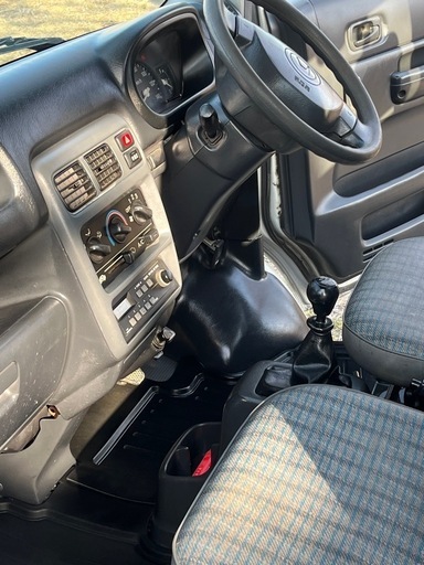 少数生産ホンダアクティトラック　デフロック七速ギャエアコン完備よく冷えます、早い者勝ち