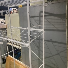 取引き中　洗濯機ラック　幅65〜95×奥行52×高さ186cmの画像