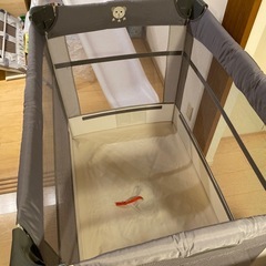 ベビーベッドの画像