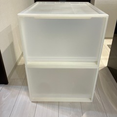無印良品の収納ケース2つ