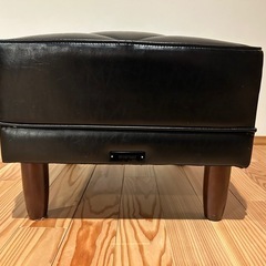 カリモク60 オットマン　ブラック