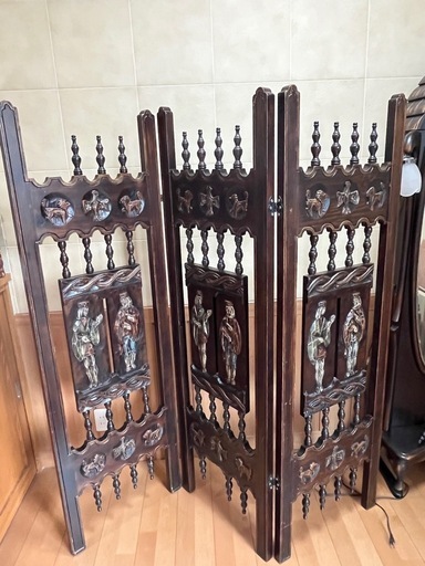 スペイン製木製ついたて  7月中旬以降出品.取引地域が都内に変わります。ご承知おきください。