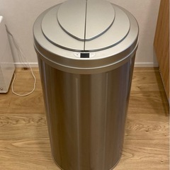 美品　Zita 自動開閉ゴミ箱