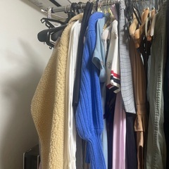 取引中:洋服・バッグなどまとめて引き取ってくださいの画像