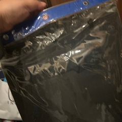 車の荷物入れの画像