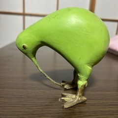 キウイの置き物