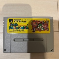 ニンテンドースーパーファミコン本体とソフト1個の画像