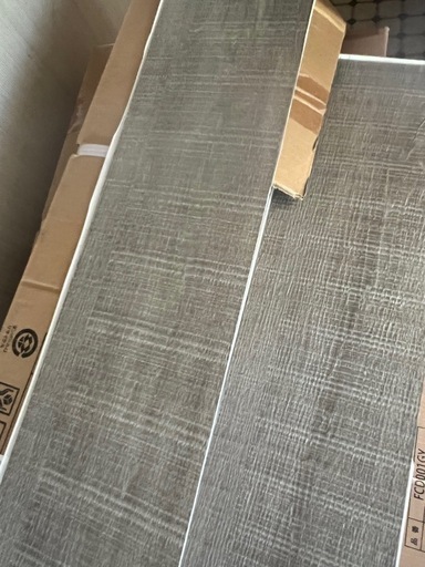 賃貸可能　36枚入りフロアタイル20箱