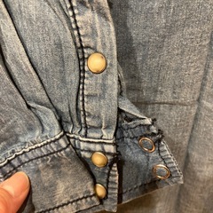 デニムシャツ　150cm sizeの画像