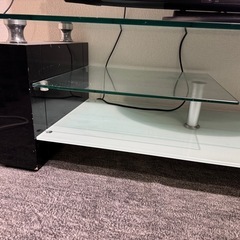 ガラス製 テレビ台　の画像