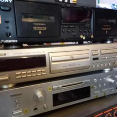 カセットデッキ、CDデッキ、MDデッキ