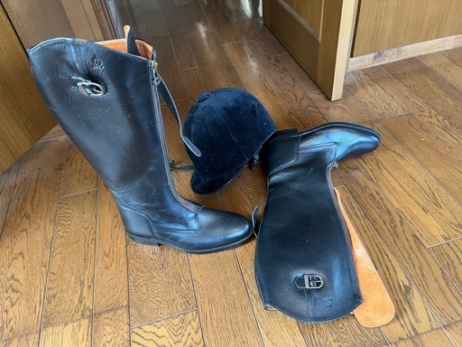 スペインEl Caballo製乗馬靴とヘルメット
