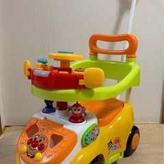 アンパンマン  よくばりビジーカー