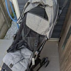トイザラス　iベビーマイクロベビーカーB型
