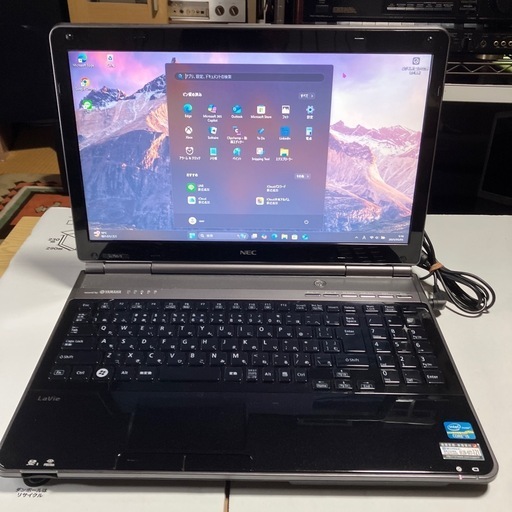 NEC L ave Windows11 core i7SSD美品