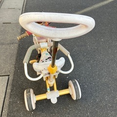 ミッキーマウス　三輪車　の画像