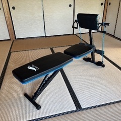 筋トレのベンチの画像